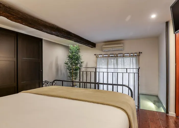 Atrhome - Canova Urban Space Appartement